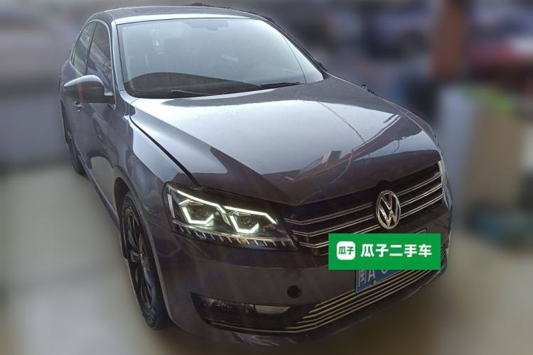 Used Volkswagen Passat 2015 1.8TSI DSG Prestige Edition Front Right 45 Deg
