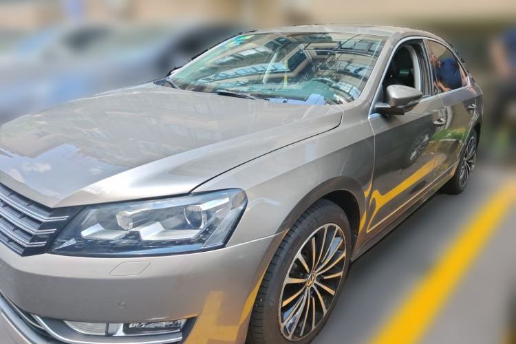 Used Volkswagen Passat 2015 1.8TSI DSG Prestige Edition Guazi used car, China used car export, Used car for sale, Used  cars, Cheapest cars for sale