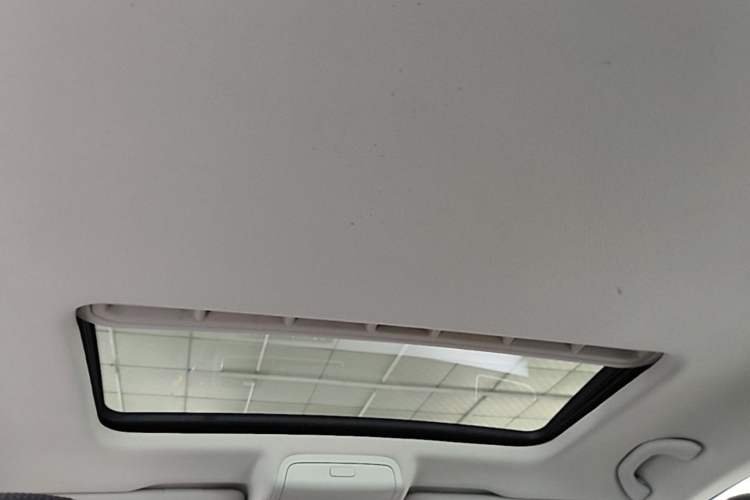 Used Volkswagen Passat 2015 1.8TSI DSG Prestige Edition Headliner