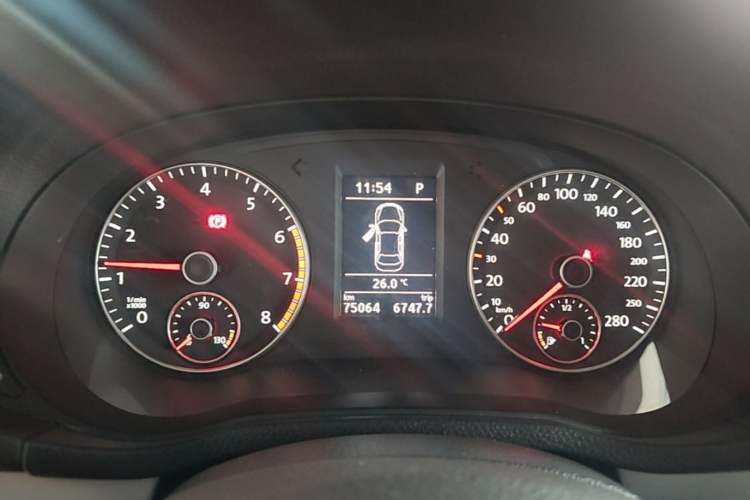 Used Volkswagen Passat 2015 1.8TSI DSG Prestige Edition Instrument Cluster