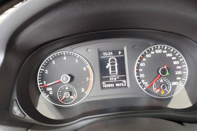 Used Volkswagen Passat 2015 1.8TSI DSG Prestige Edition Instrument Cluster