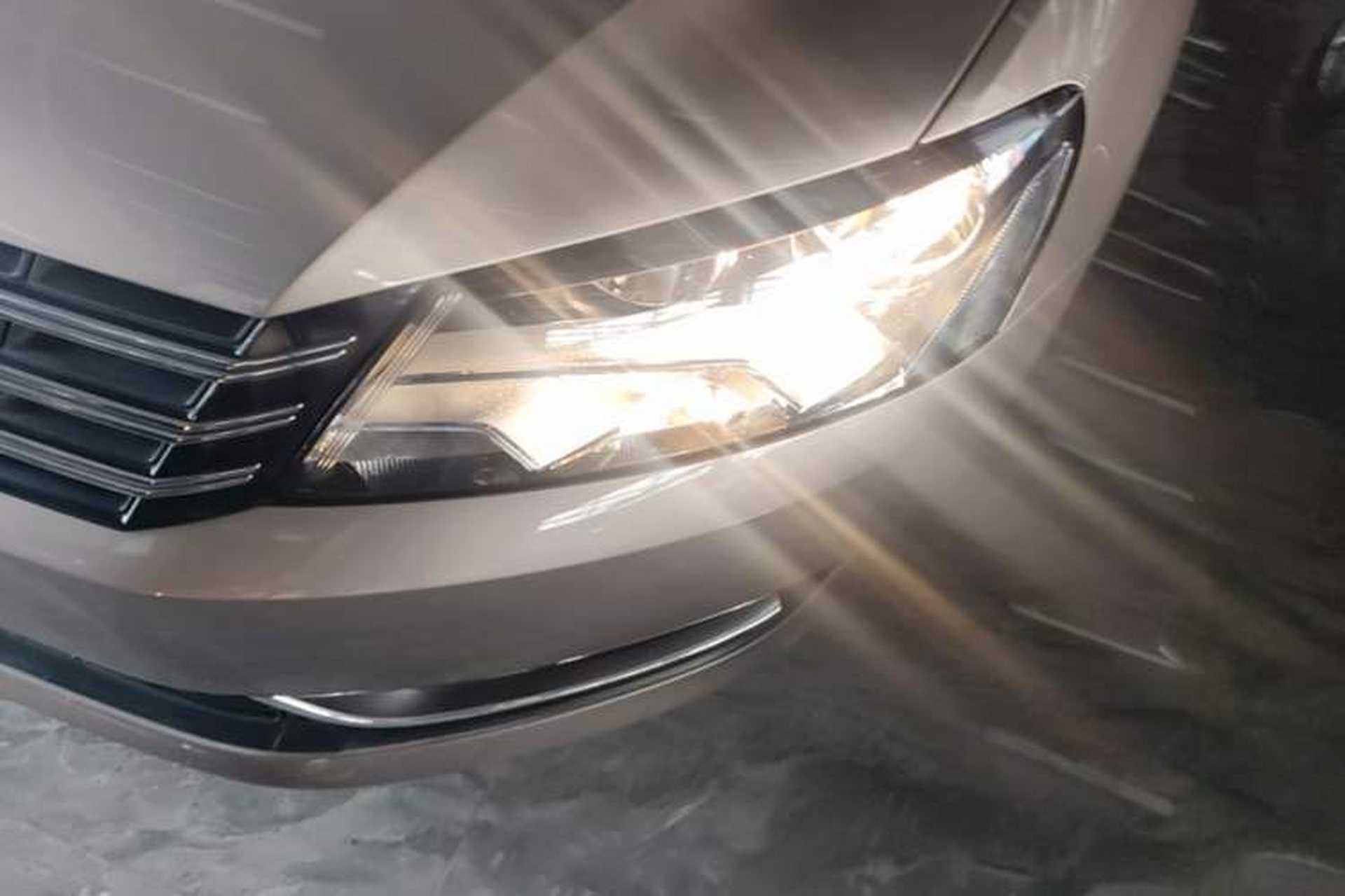 Used Volkswagen Passat 2015 1.8TSI DSG Prestige Edition Left Front Headlight