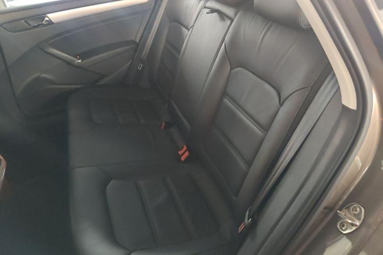 Used Volkswagen Passat 2015 1.8TSI DSG Prestige Edition Left Rear Seat