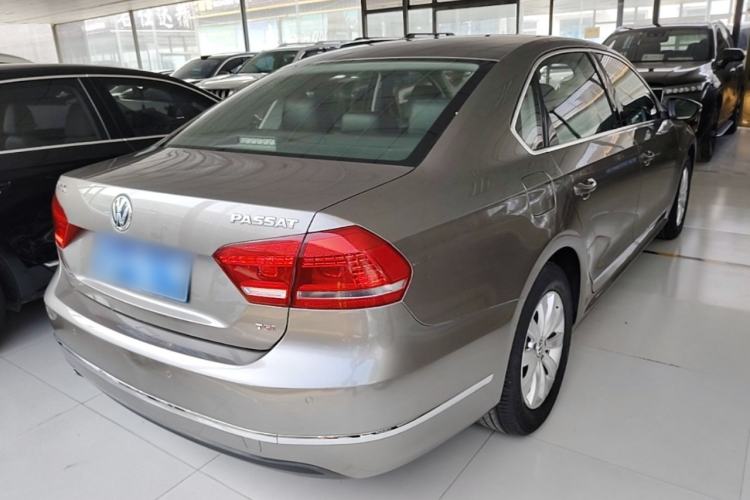 Used Volkswagen Passat 2015 1.8TSI DSG Prestige Edition Rear Right 45 Deg