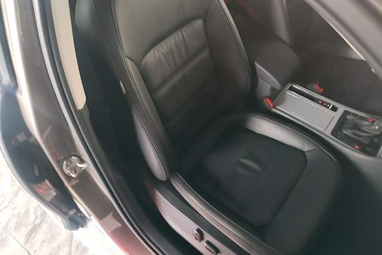 Used Volkswagen Passat 2015 1.8TSI DSG Prestige Edition Right Front Seat