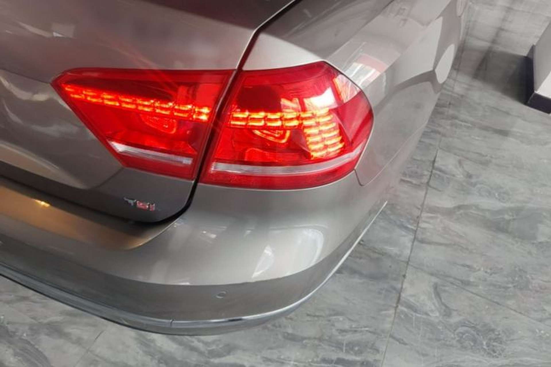 Used Volkswagen Passat 2015 1.8TSI DSG Prestige Edition Right Rear Taillight