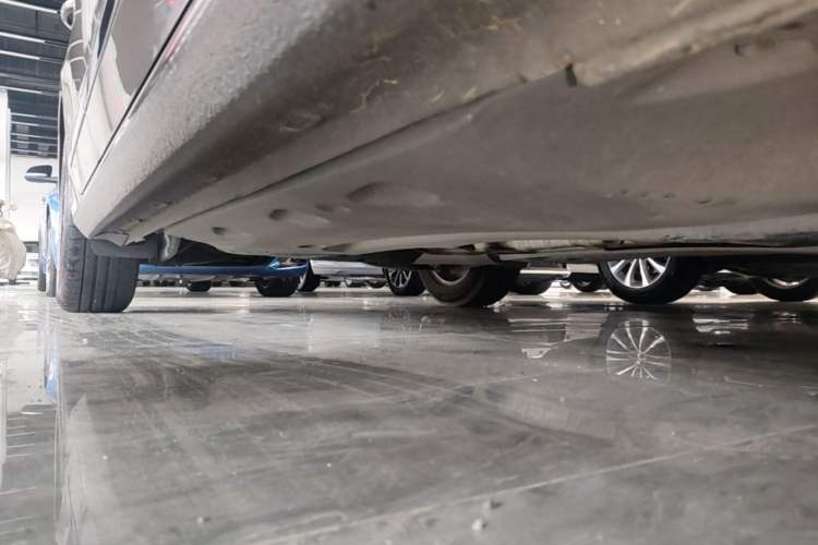 Used Volkswagen Passat 2015 1.8TSI DSG Prestige Edition Right Side Sill
