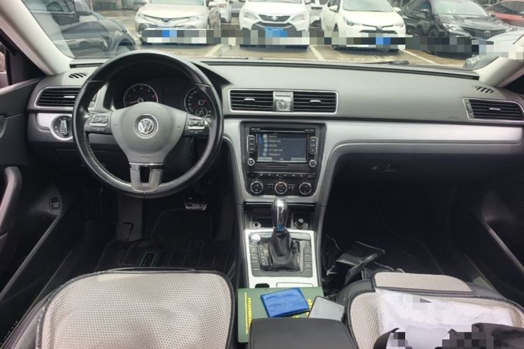 Used Volkswagen Passat 2015 2.0 TSI DSG Prestige Edition Center Console