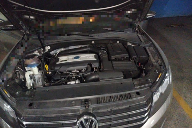 Used Volkswagen Passat 2015 1.8TSI DSG Prestige Edition Engine Bay Left
