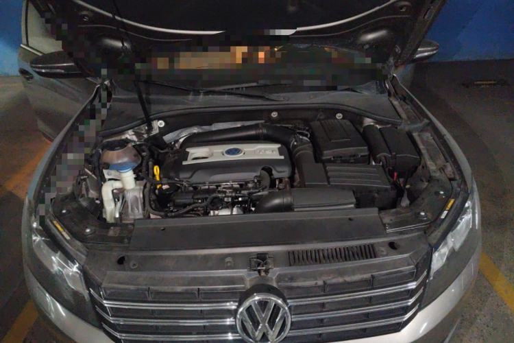 Used Volkswagen Passat 2015 1.8TSI DSG Prestige Edition Engine Bay