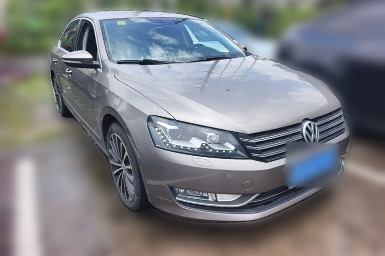Used Volkswagen Passat 2015 2.0 TSI DSG Prestige Edition Front Right 45 Deg