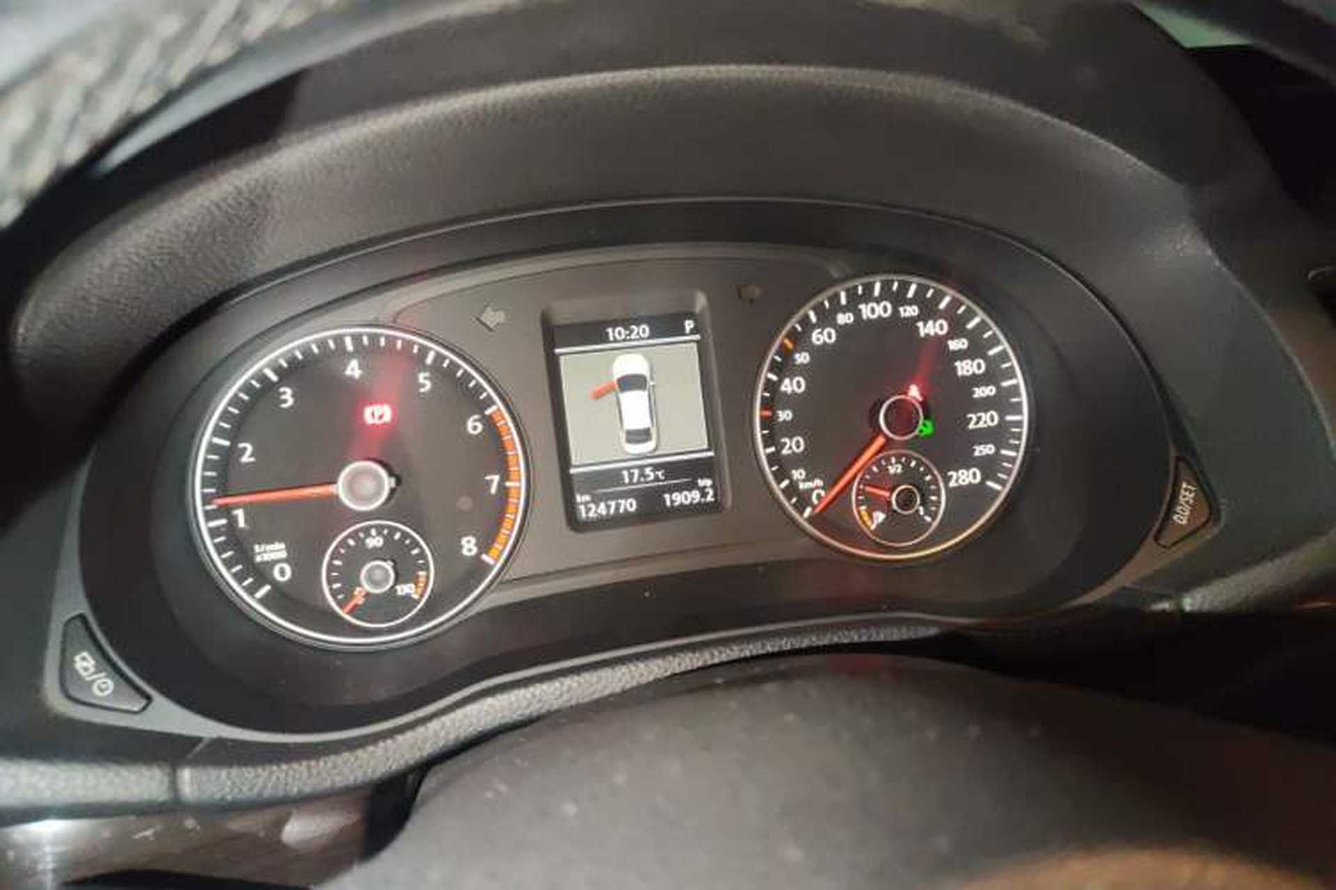 Used Volkswagen Passat 2015 1.8TSI DSG Prestige Edition Instrument Cluster