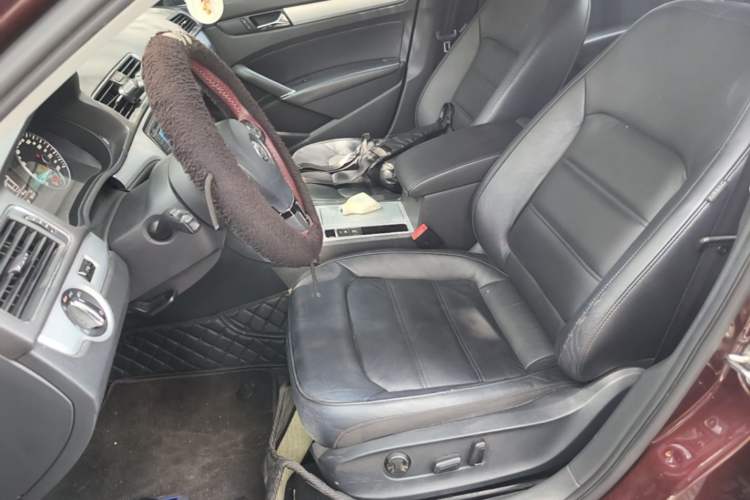 Used Volkswagen Passat 2015 1.8TSI DSG Prestige Edition Left Front Seat