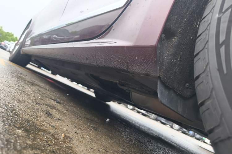 Used Volkswagen Passat 2015 1.8TSI DSG Prestige Edition Left Side Sill