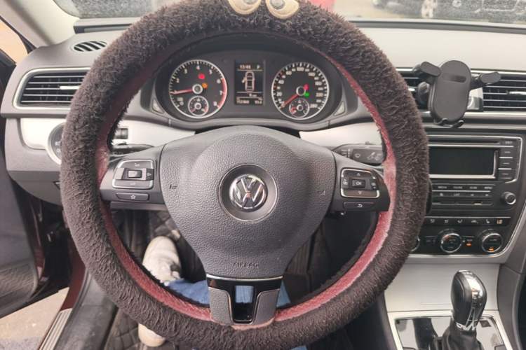 Used Volkswagen Passat 2015 1.8TSI DSG Prestige Edition Steering Wheel