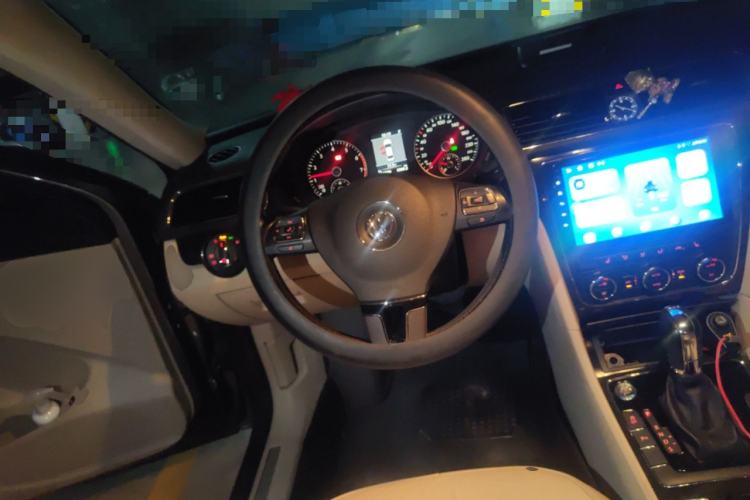 Used Volkswagen Passat 2015 1.8TSI DSG Prestige Edition Steering Wheel
