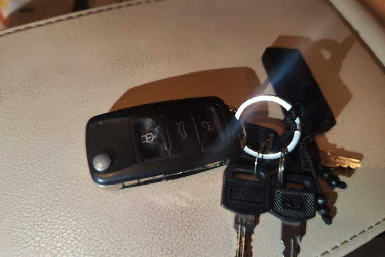Used Volkswagen Passat 2015 1.8TSI DSG Prestige Edition Vehicle Key