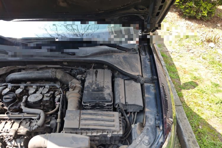 Used Volkswagen Passat 2015 1.8TSI DSG Prestige Edition Engine Bay Left