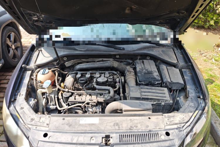 Used Volkswagen Passat 2015 1.8TSI DSG Prestige Edition Engine Bay