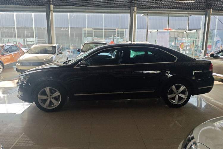 Used Volkswagen Passat 2015 1.8TSI DSG Prestige Edition Exterior 3