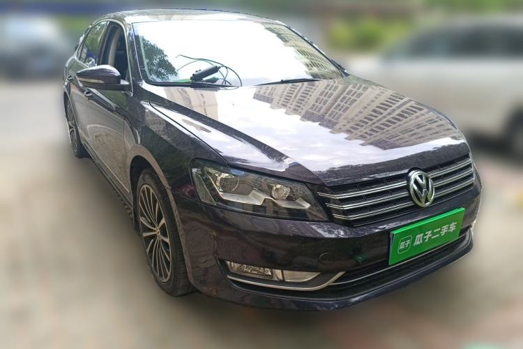Used Volkswagen Passat 2015 1.8TSI DSG Prestige Edition Front Right 45 Deg