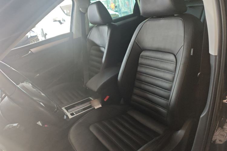 Used Volkswagen Passat 2015 1.8TSI DSG Prestige Edition Left Front Seat