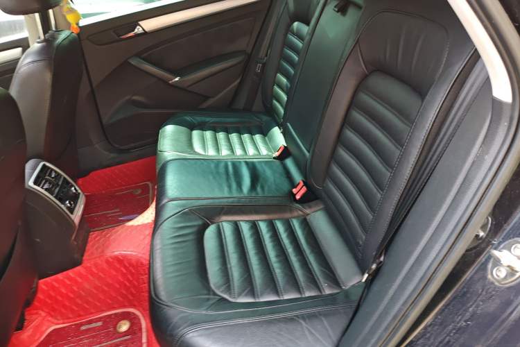 Used Volkswagen Passat 2015 1.8TSI DSG Prestige Edition Left Rear Seat