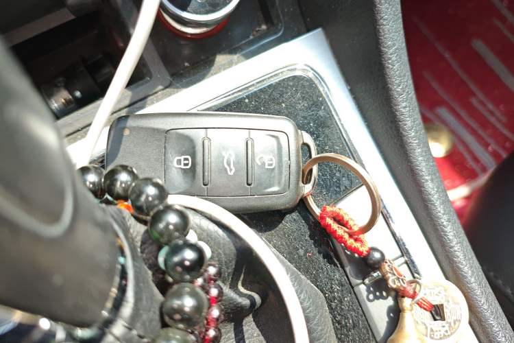 Used Volkswagen Passat 2015 1.8TSI DSG Prestige Edition Vehicle Key