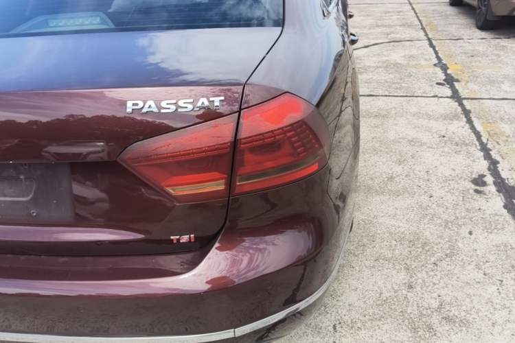 Used Volkswagen Passat 2015 1.8TSI DSG Prestige Edition Exterior 3