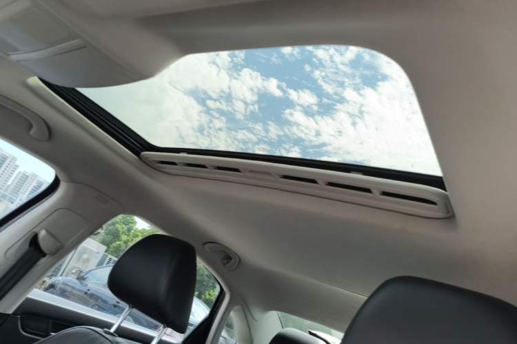 Used Volkswagen Passat 2015 1.8TSI DSG Prestige Edition Headliner