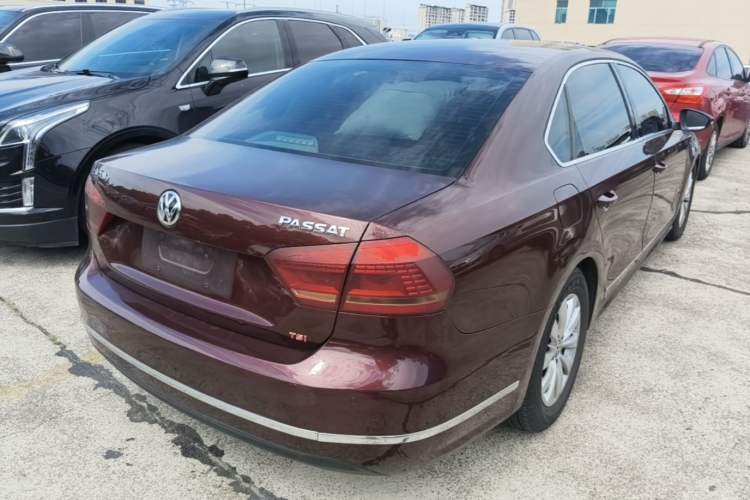 Used Volkswagen Passat 2015 1.8TSI DSG Prestige Edition Rear Right 45 Deg