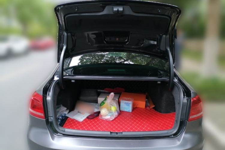 Used Volkswagen Passat 2015 1.8TSI DSG Prestige Edition Trunk