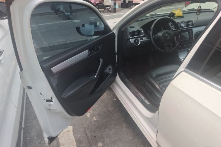 Used Volkswagen Passat 2015 1.8TSI DSG Prestige Edition Driver Seat