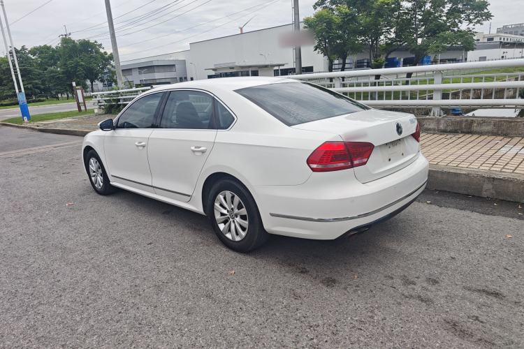 Used Volkswagen Passat 2015 1.8TSI DSG Prestige Edition Exterior 4