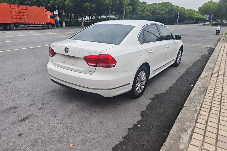 Used Volkswagen Passat 2015 1.8TSI DSG Prestige Edition Exterior 8