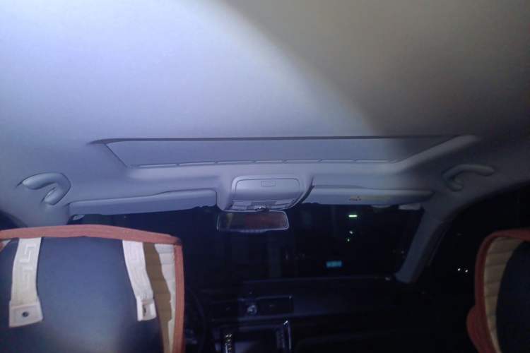 Used Volkswagen Passat 2015 1.8TSI DSG Ultimate Edition Headliner