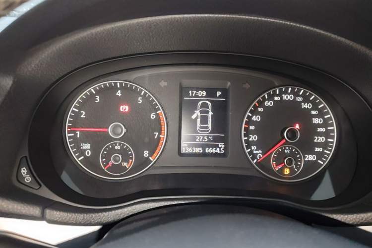 Used Volkswagen Passat 2015 1.8TSI DSG Prestige Edition Instrument Cluster