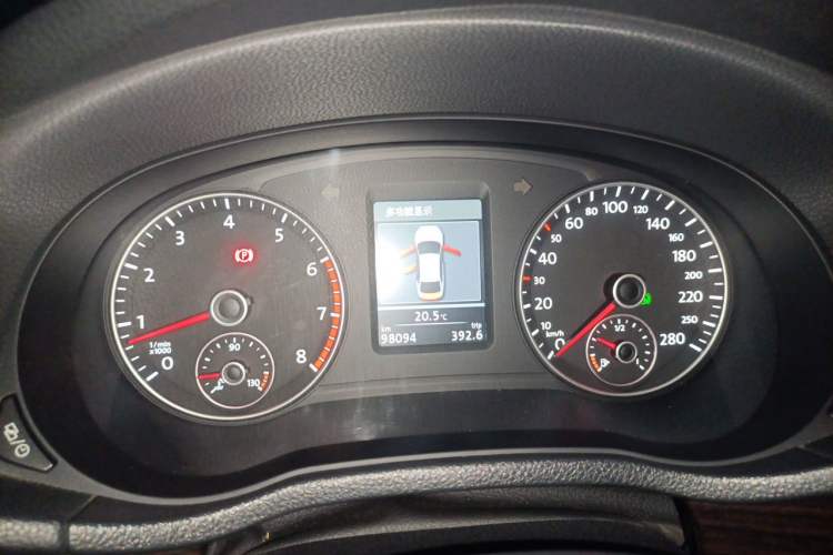 Used Volkswagen Passat 2015 1.8TSI DSG Ultimate Edition Instrument Cluster