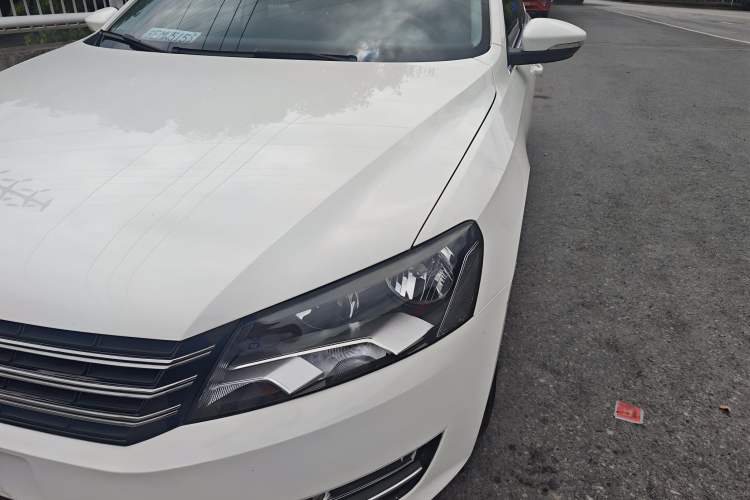 Used Volkswagen Passat 2015 1.8TSI DSG Prestige Edition Left Front Headlight