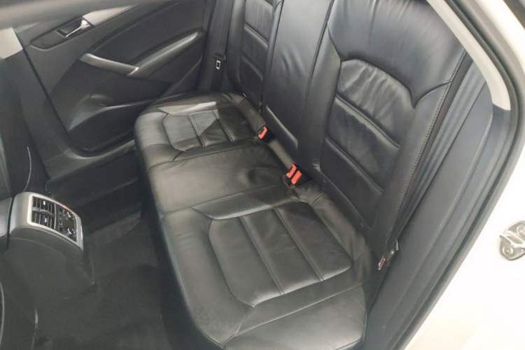 Used Volkswagen Passat 2015 1.8TSI DSG Prestige Edition Left Rear Seat