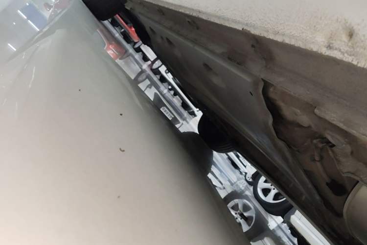 Used Volkswagen Passat 2015 1.8TSI DSG Prestige Edition Left Side Sill