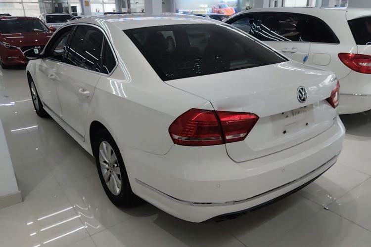 Used Volkswagen Passat 2015 1.8TSI DSG Prestige Edition Rear Left 45 Deg