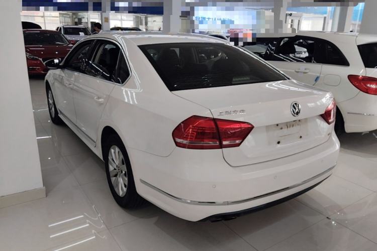 Used Volkswagen Passat 2015 1.8TSI DSG Prestige Edition Rear Left 45 Deg