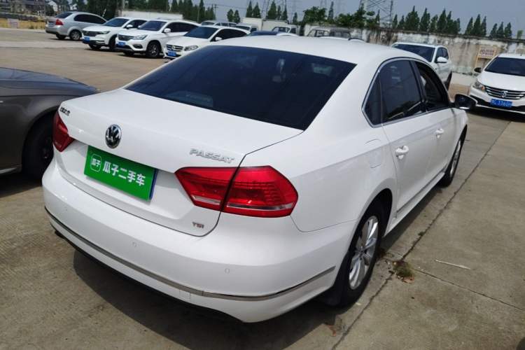 Used Volkswagen Passat 2015 1.8TSI DSG Prestige Edition Rear Right 45 Deg