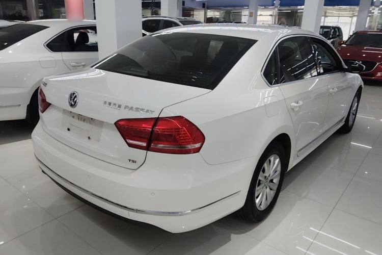 Used Volkswagen Passat 2015 1.8TSI DSG Prestige Edition Rear Right 45 Deg