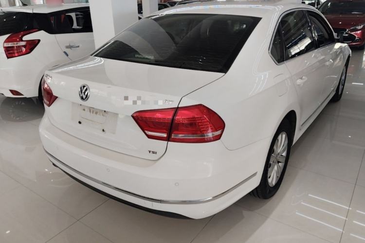 Used Volkswagen Passat 2015 1.8TSI DSG Prestige Edition Rear Right 45 Deg