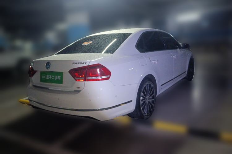 Used Volkswagen Passat 2015 1.8TSI DSG Ultimate Edition Rear Right 45 Deg