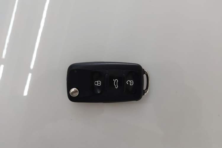 Used Volkswagen Passat 2015 1.8TSI DSG Prestige Edition Vehicle Key