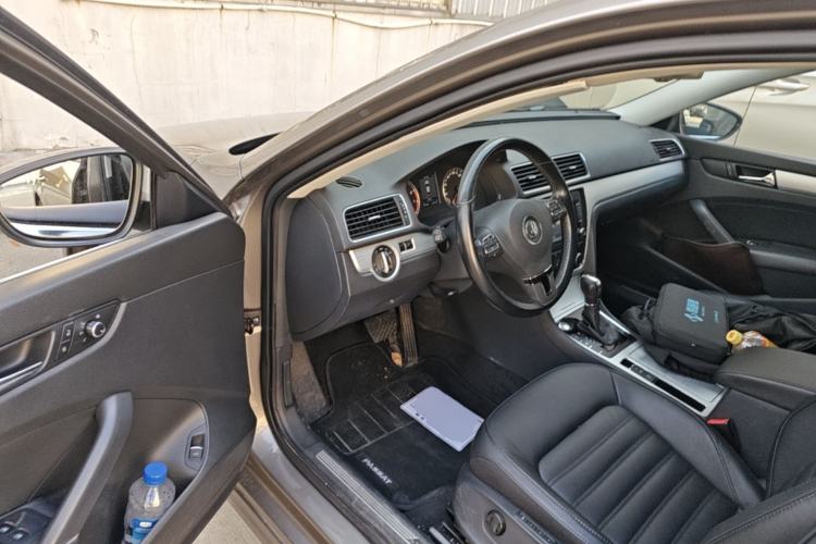 Used Volkswagen Passat 2015 1.8TSI DSG Prestige Edition Driver Seat