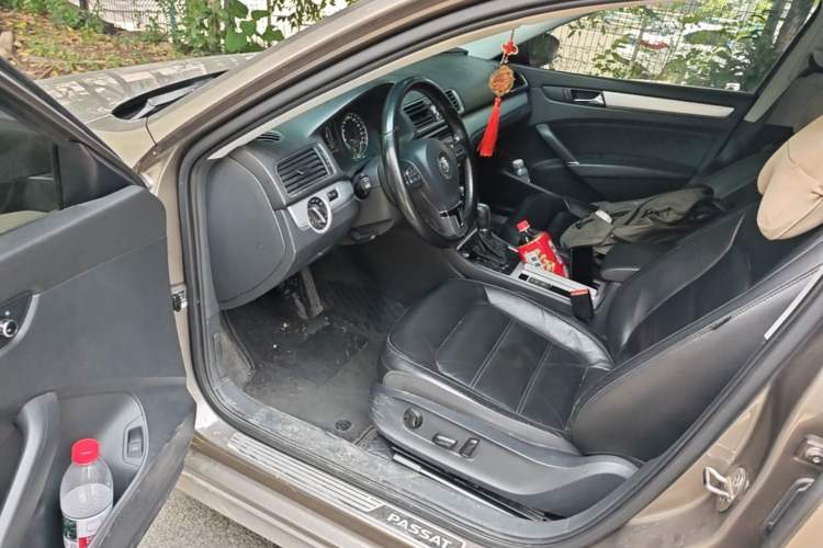 Used Volkswagen Passat 2015 1.8TSI DSG Prestige Edition Driver Seat